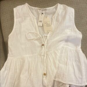 Lemon White Sleeveless Top